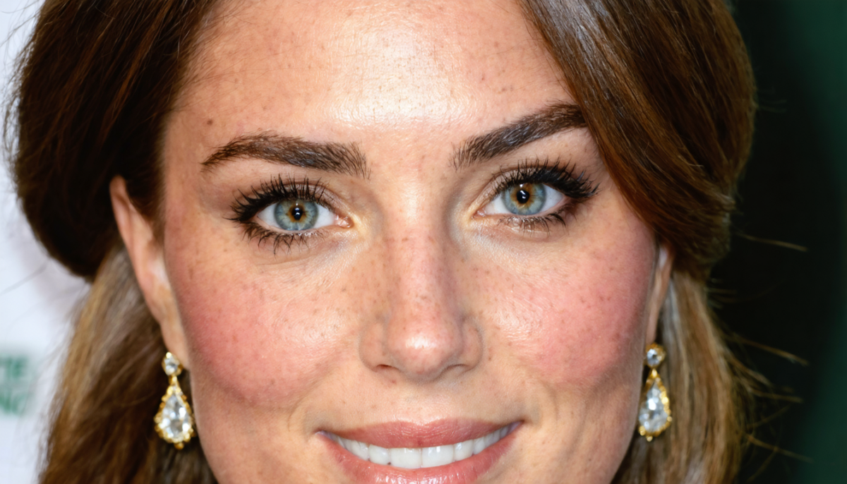 découvrez comment adopter le maquillage signature de kate middleton grâce à nos astuces faciles pour un look élégant et naturel, digne de la duchesse.